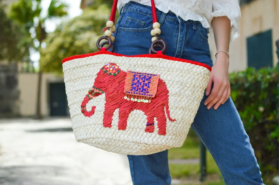 Printed graphic tote bag